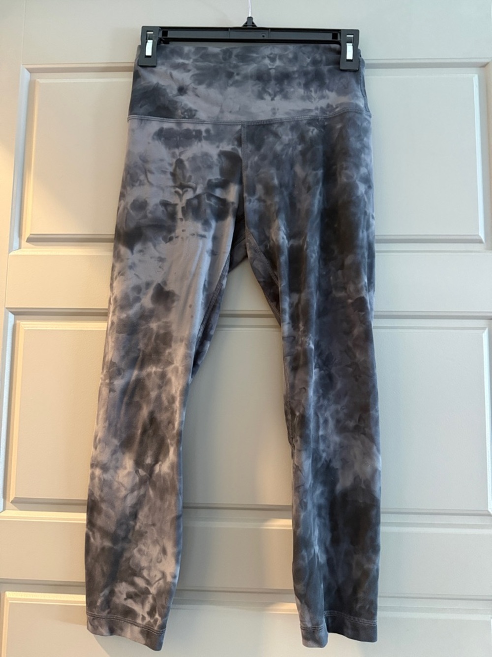 Lululemon Tie-Dye Gray Align Leggings- size 6